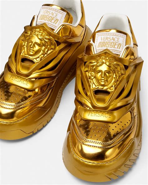 versace sneskers